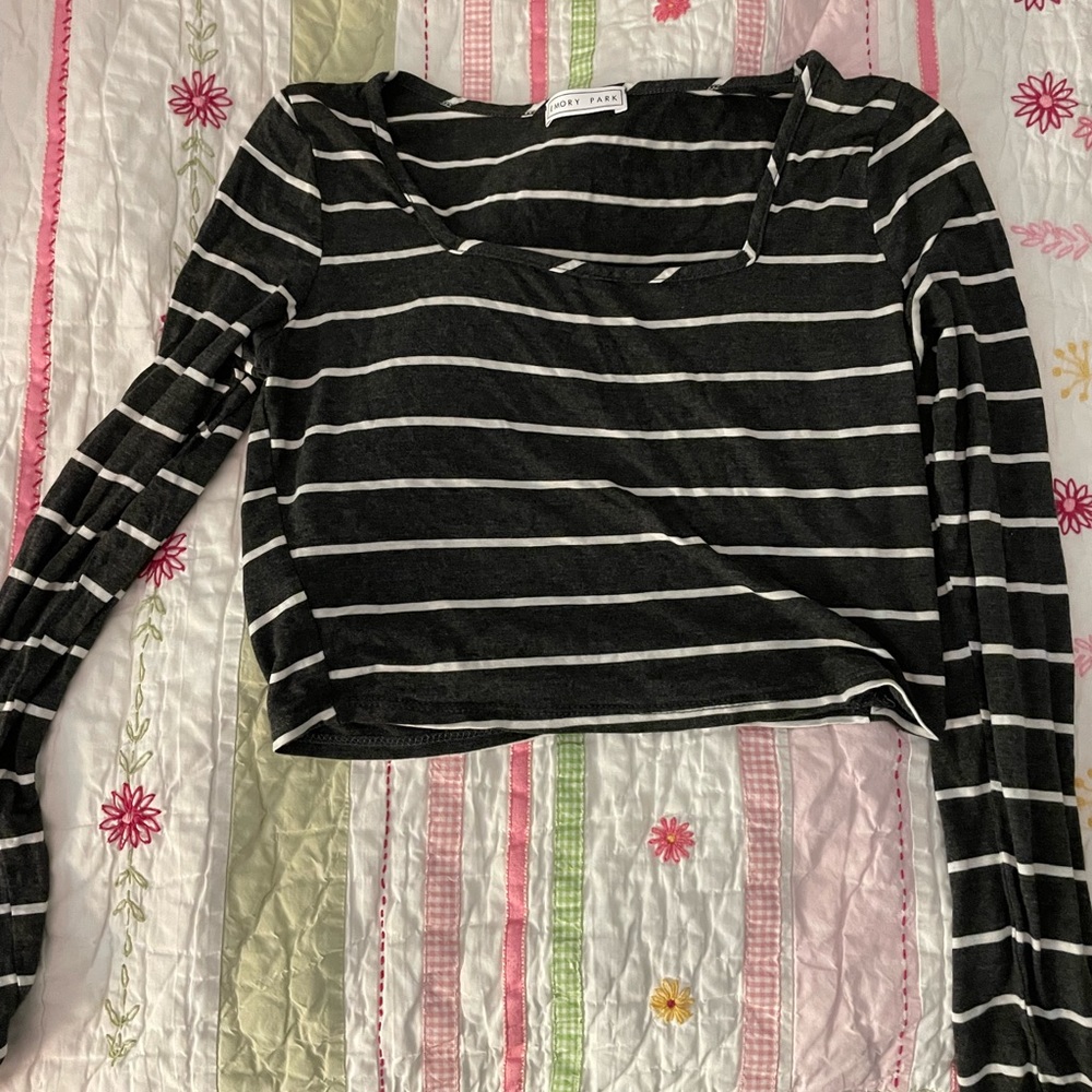 Super soft size medium crop top